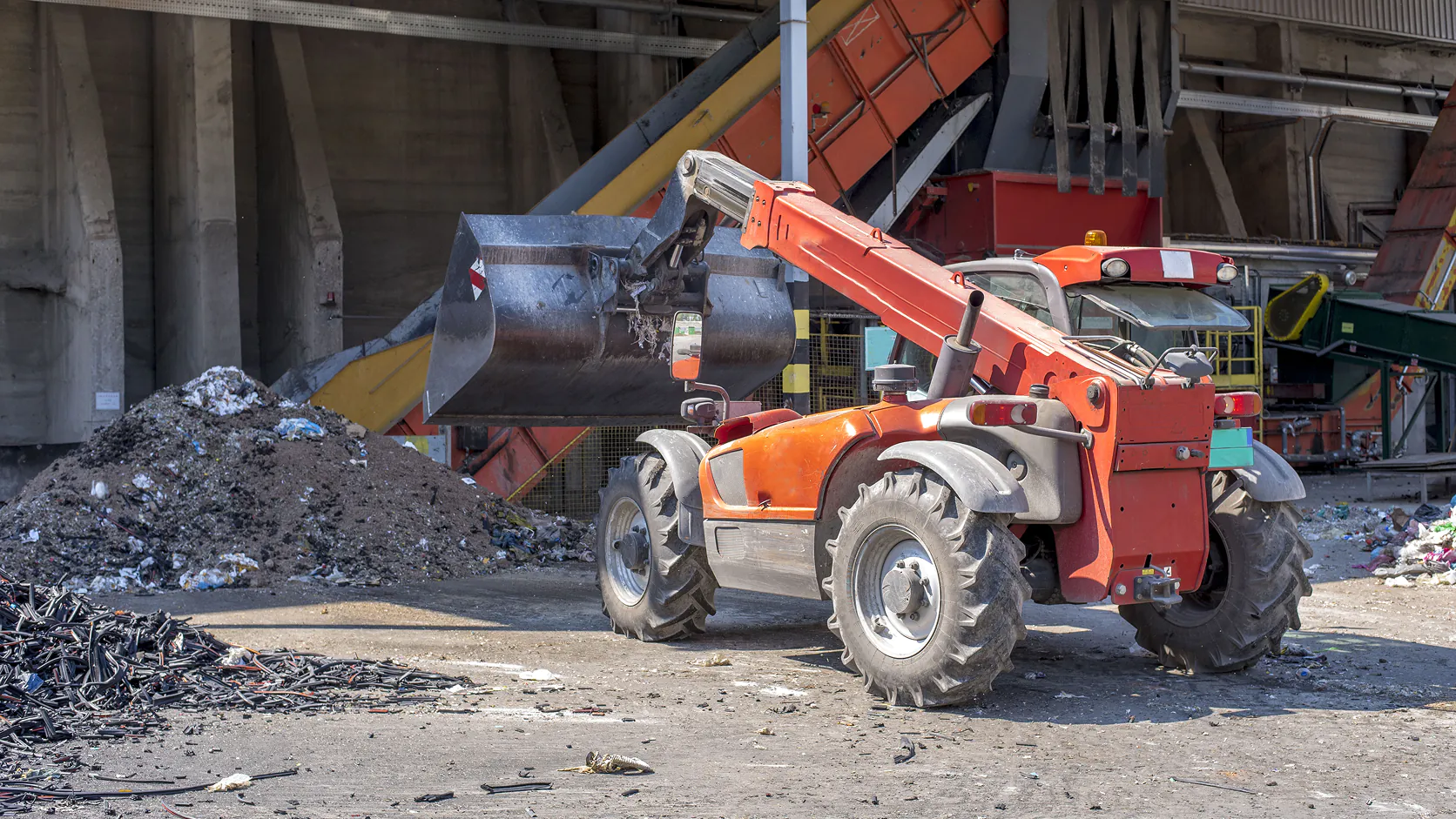 Construction &amp; refurbishment waste in Rush Green