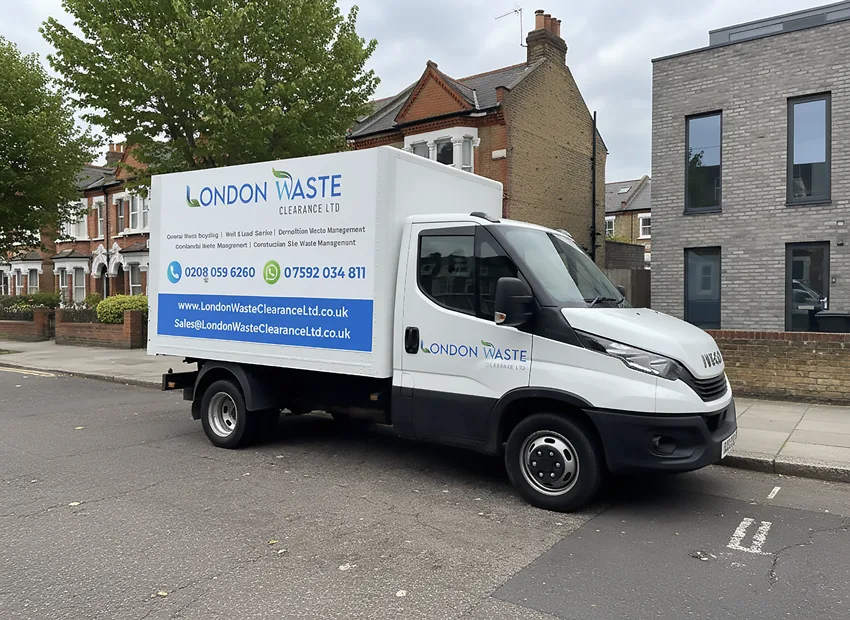 Emergency 24/7 clearances in Gidea Park